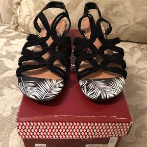 NWT Dressbarn Wren Sandals, Black, Size 7.5"